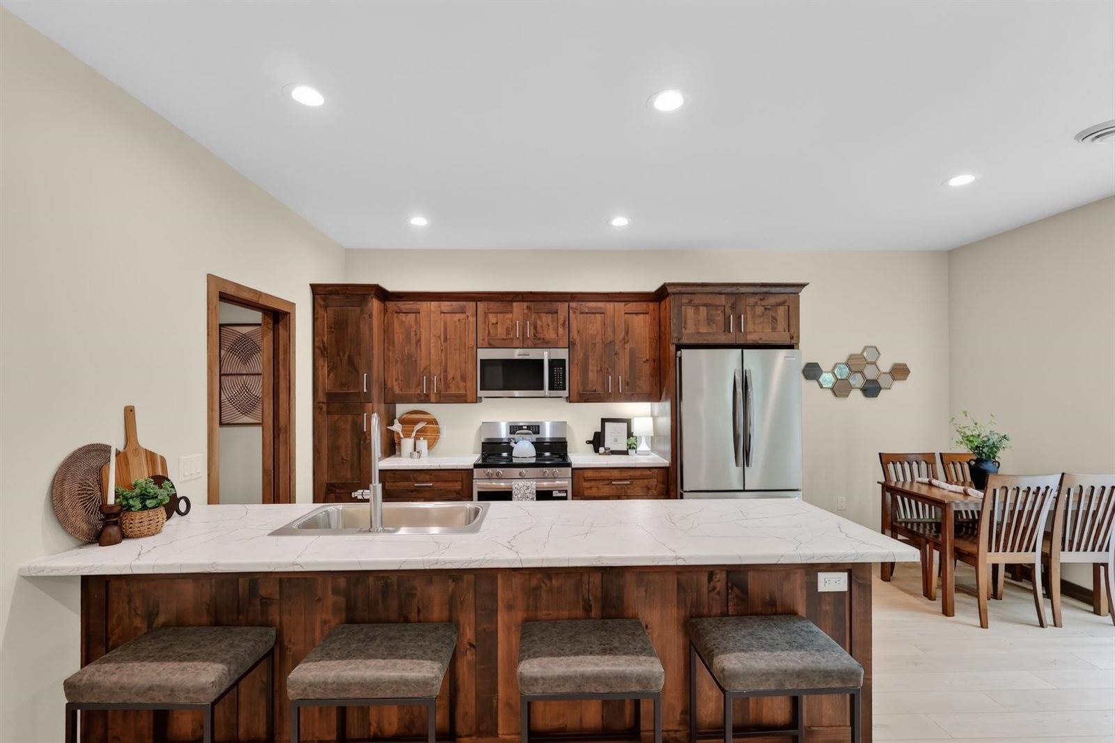 3302 Bennington Court, Plover, WI 54467