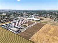 204 Commerce, Los Banos, CA 93635