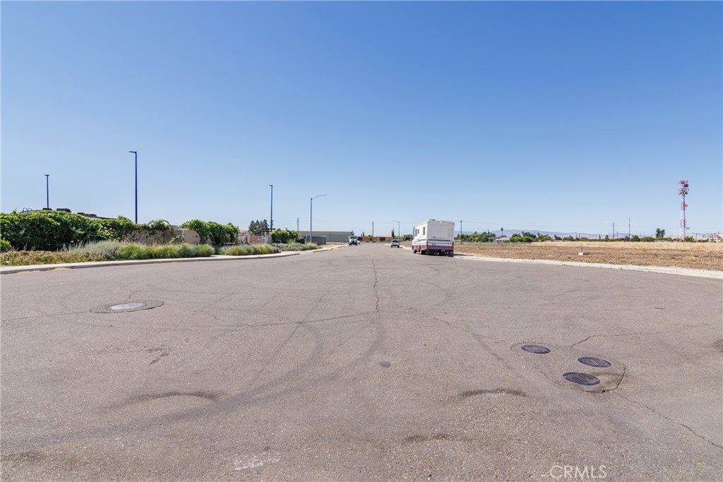 215 Commerce, Los Banos, CA 93635