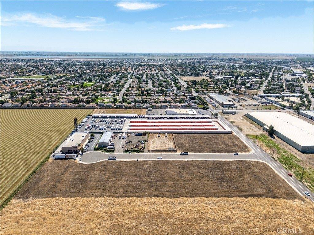 215 Commerce, Los Banos, CA 93635