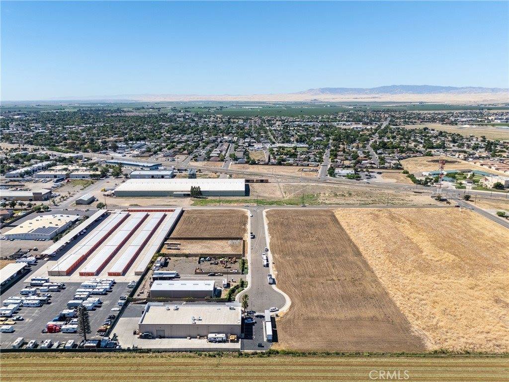 215 Commerce, Los Banos, CA 93635