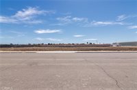 215 Commerce, Los Banos, CA 93635