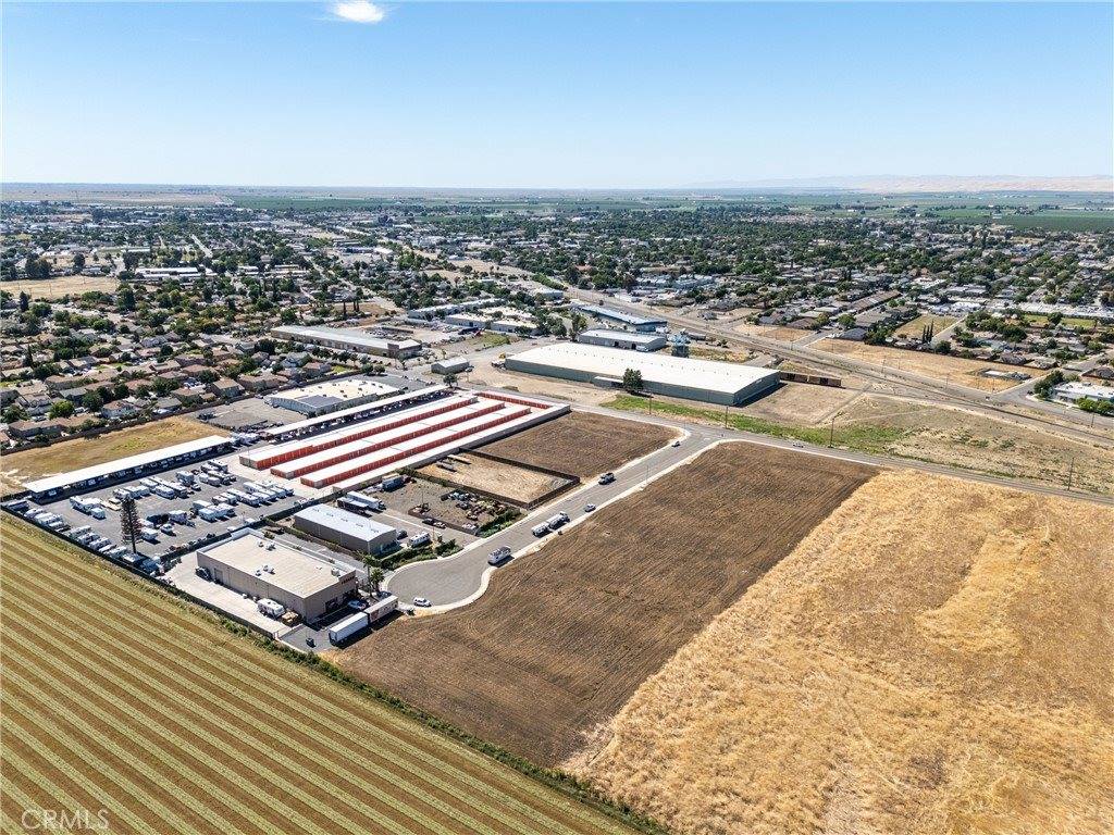 216 Commerce, Los Banos, CA 93635