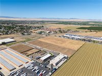 216 Commerce, Los Banos, CA 93635