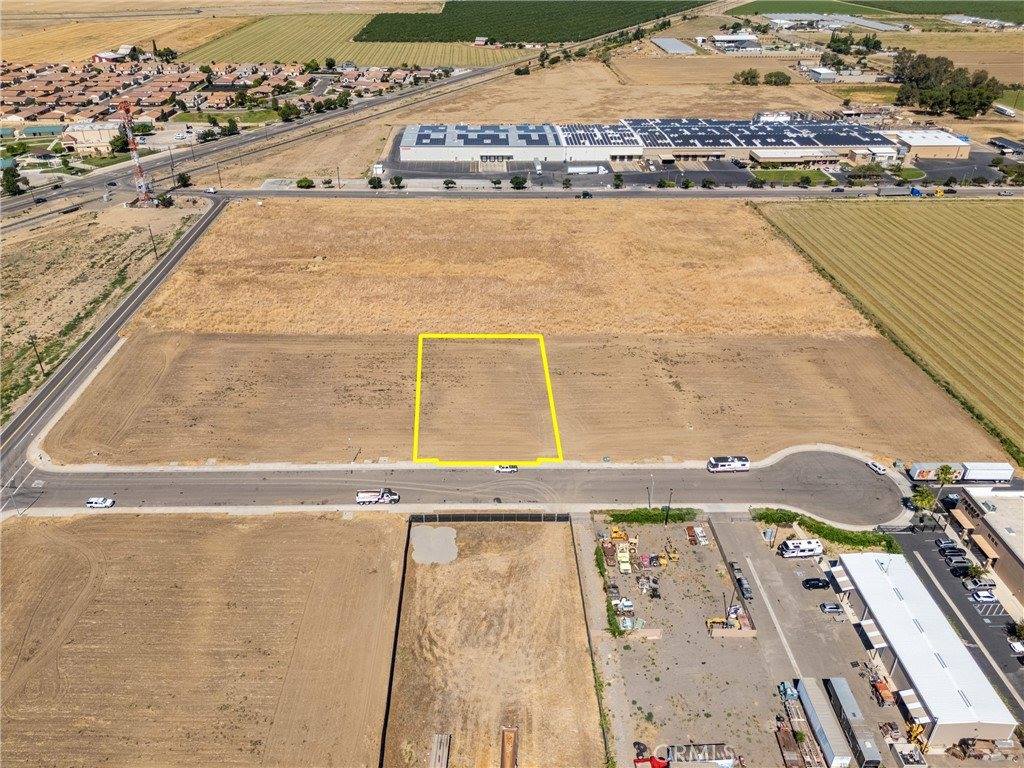 227 Commerce, Los Banos, CA 93635