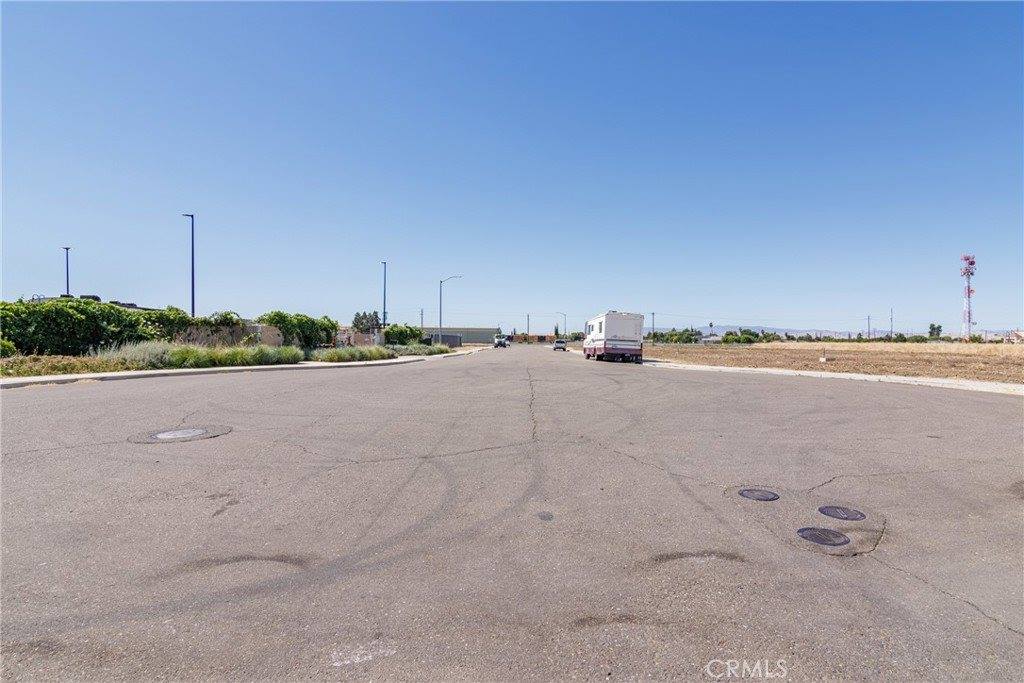 239 Commerce, Los Banos, CA 93635