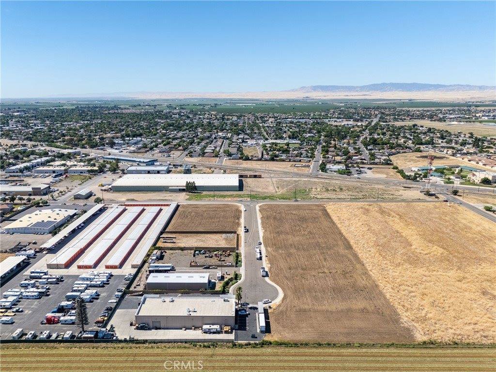 239 Commerce, Los Banos, CA 93635