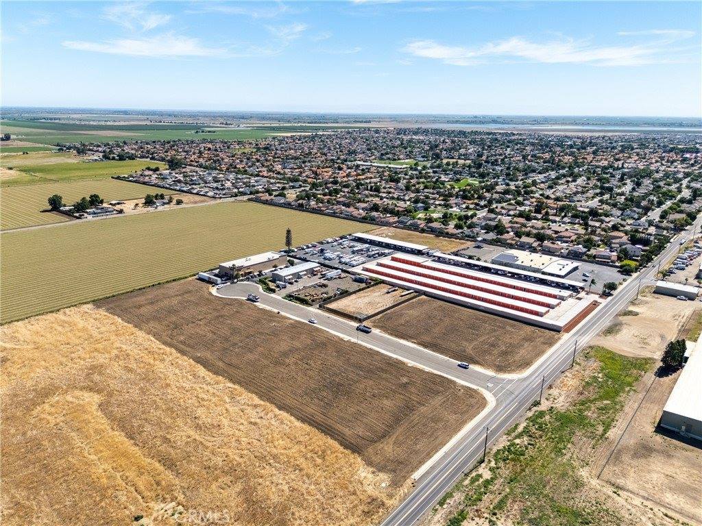 239 Commerce, Los Banos, CA 93635