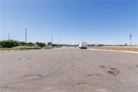 239 Commerce, Los Banos, CA 93635