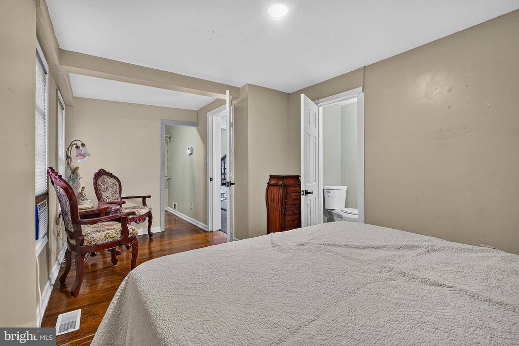 6700 Brighton Avenue, Baltimore, MD 21215