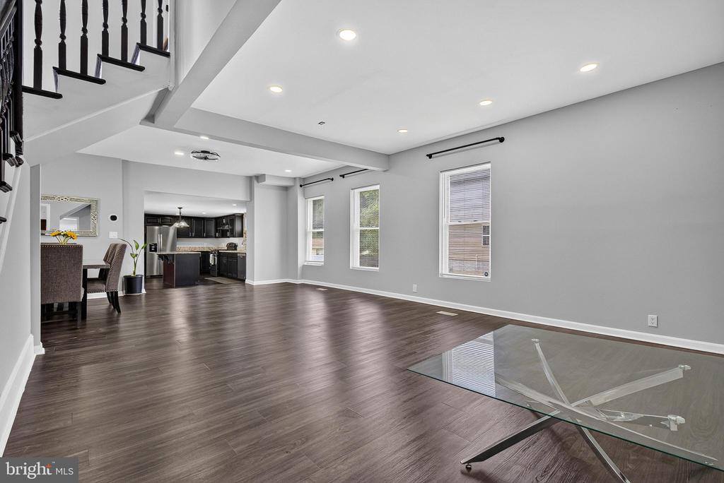 6700 Brighton Avenue, Baltimore, MD 21215
