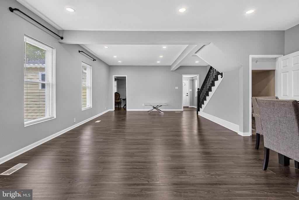 6700 Brighton Avenue, Baltimore, MD 21215