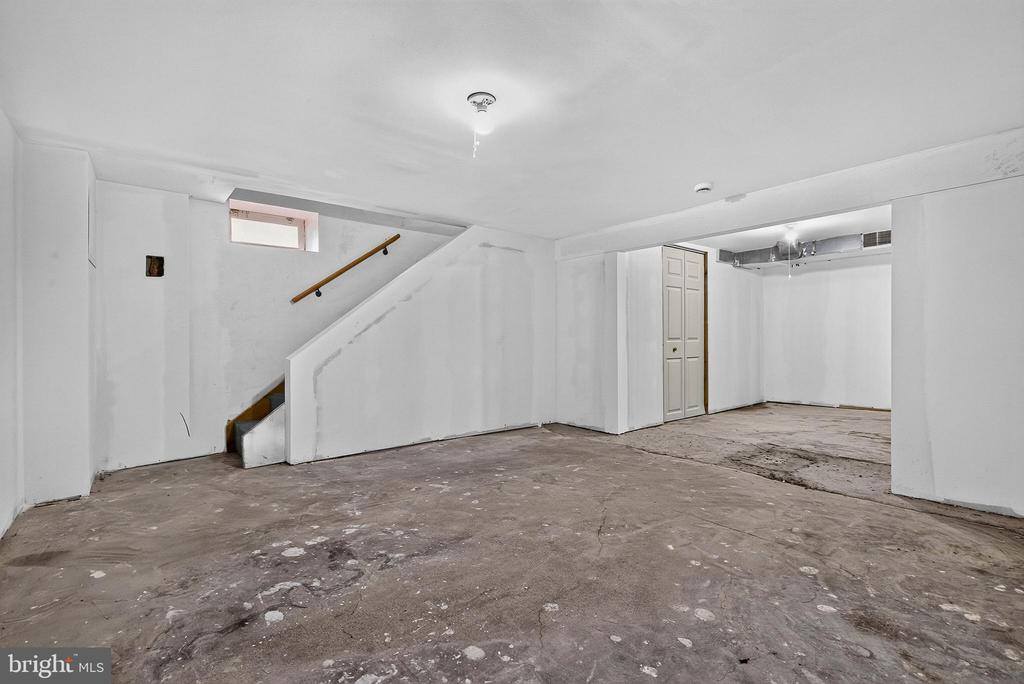 6700 Brighton Avenue, Baltimore, MD 21215