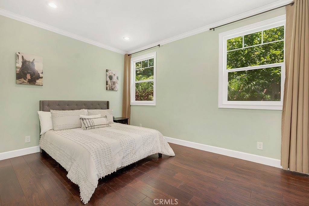 5463 Norwich Avenue, Sherman Oaks, CA 91411