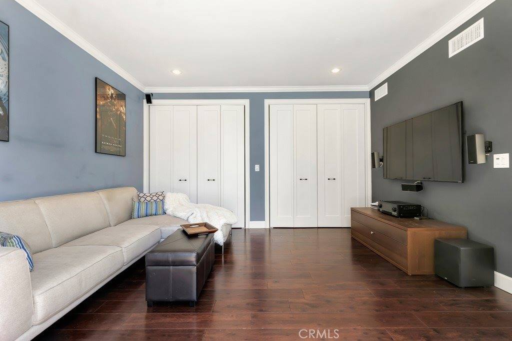 5463 Norwich Avenue, Sherman Oaks, CA 91411