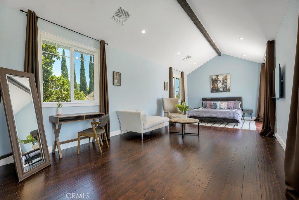 5463 Norwich Avenue, Sherman Oaks, CA 91411