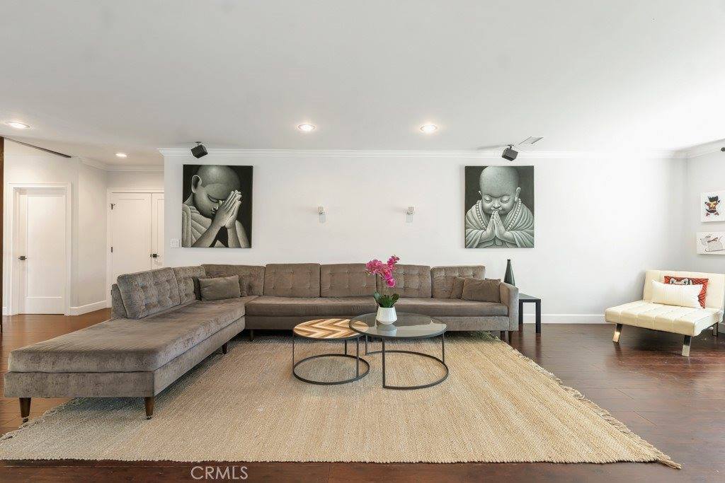 5463 Norwich Avenue, Sherman Oaks, CA 91411
