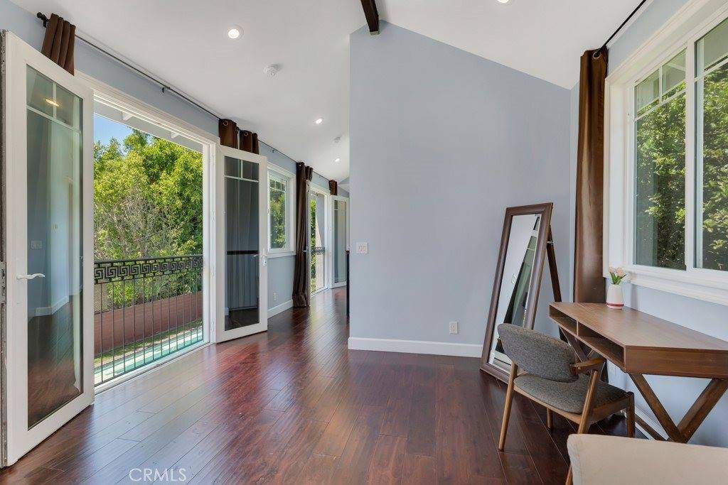 5463 Norwich Avenue, Sherman Oaks, CA 91411