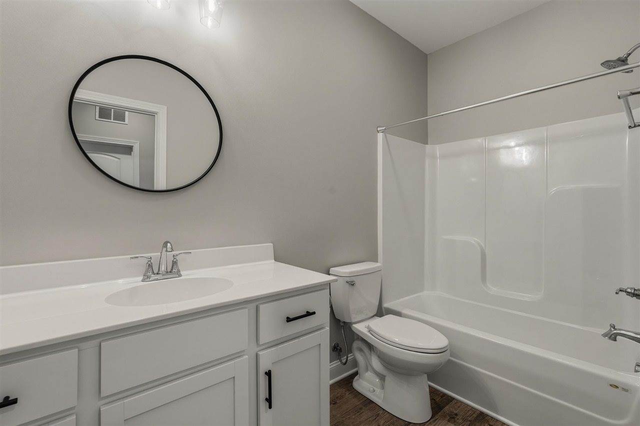 1220 Shallowford Street, Bowling Green, KY 42101