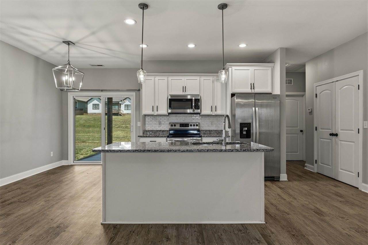 1220 Shallowford Street, Bowling Green, KY 42101