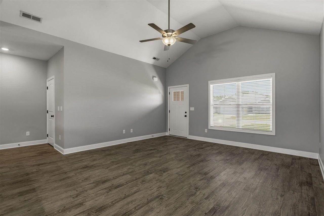 1220 Shallowford Street, Bowling Green, KY 42101
