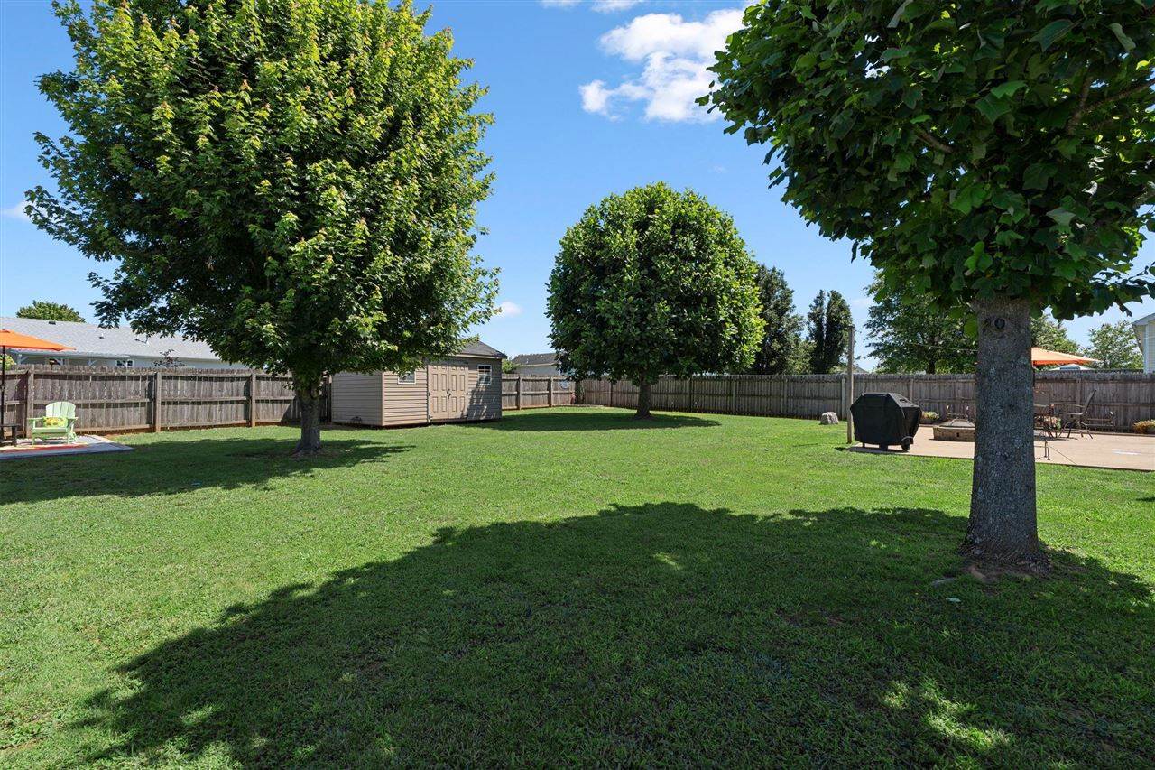 1326 Huron Way, Bowling Green, KY 42101