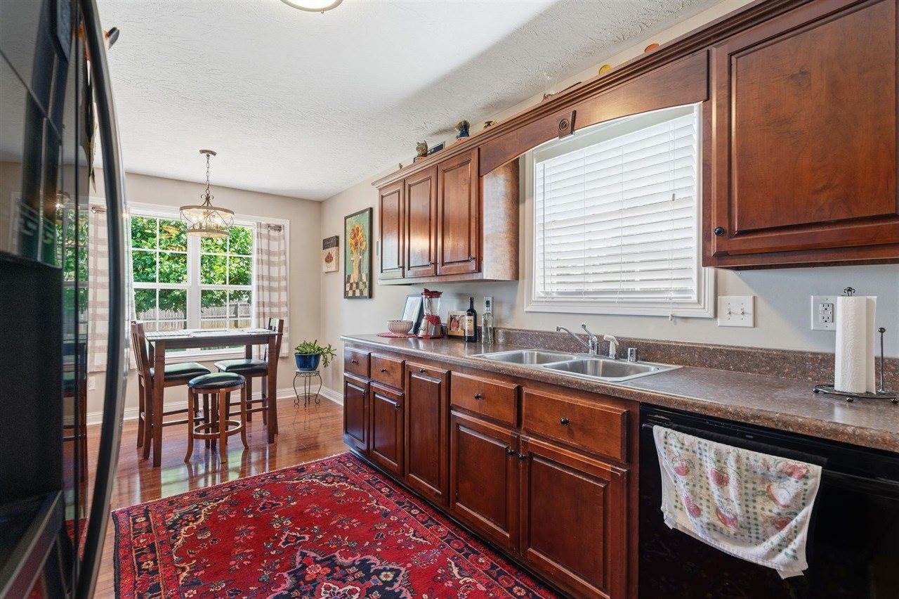 1326 Huron Way, Bowling Green, KY 42101