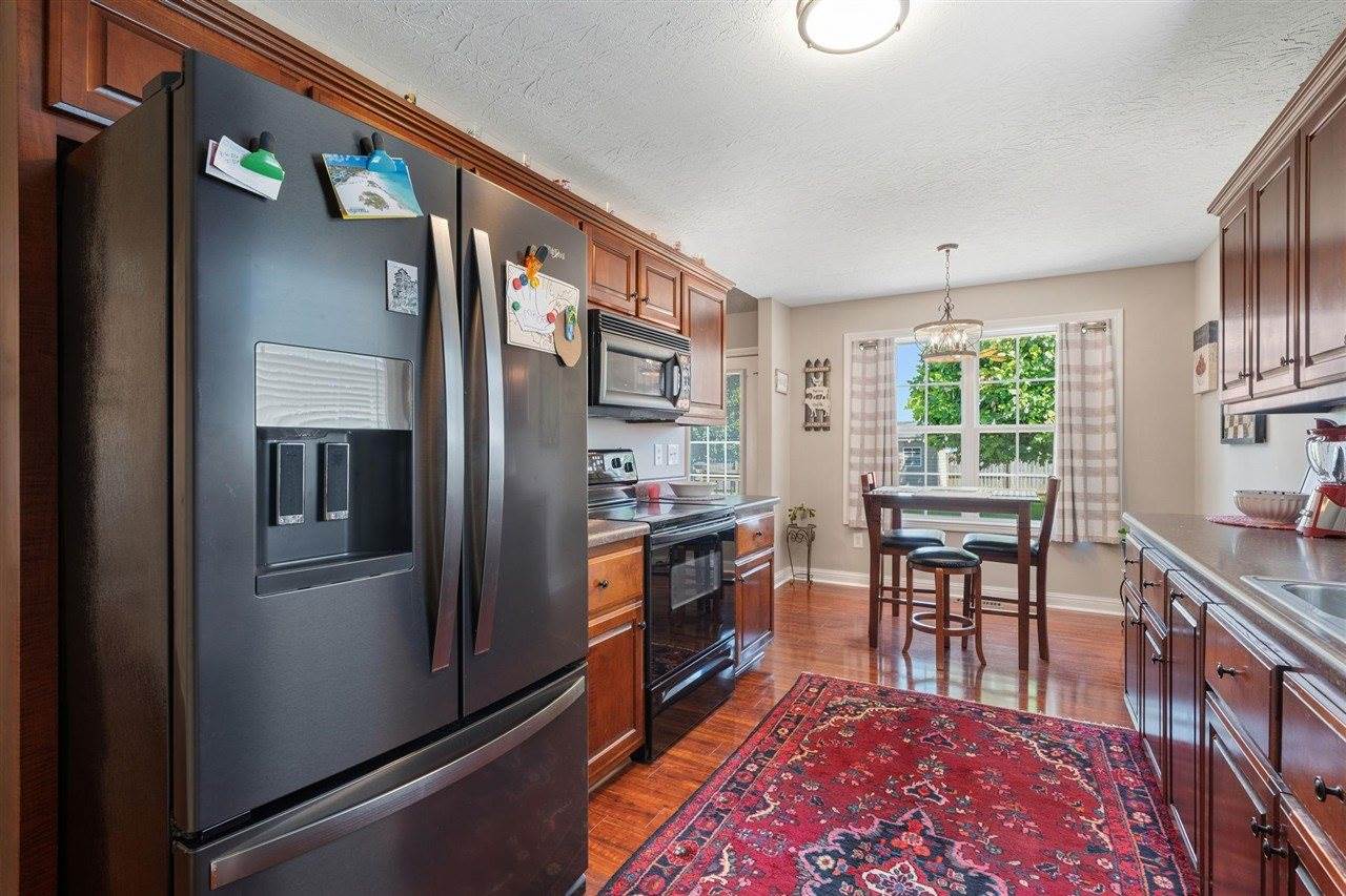1326 Huron Way, Bowling Green, KY 42101