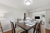 17 Sunset Circle, Bettendorf, IA 52722