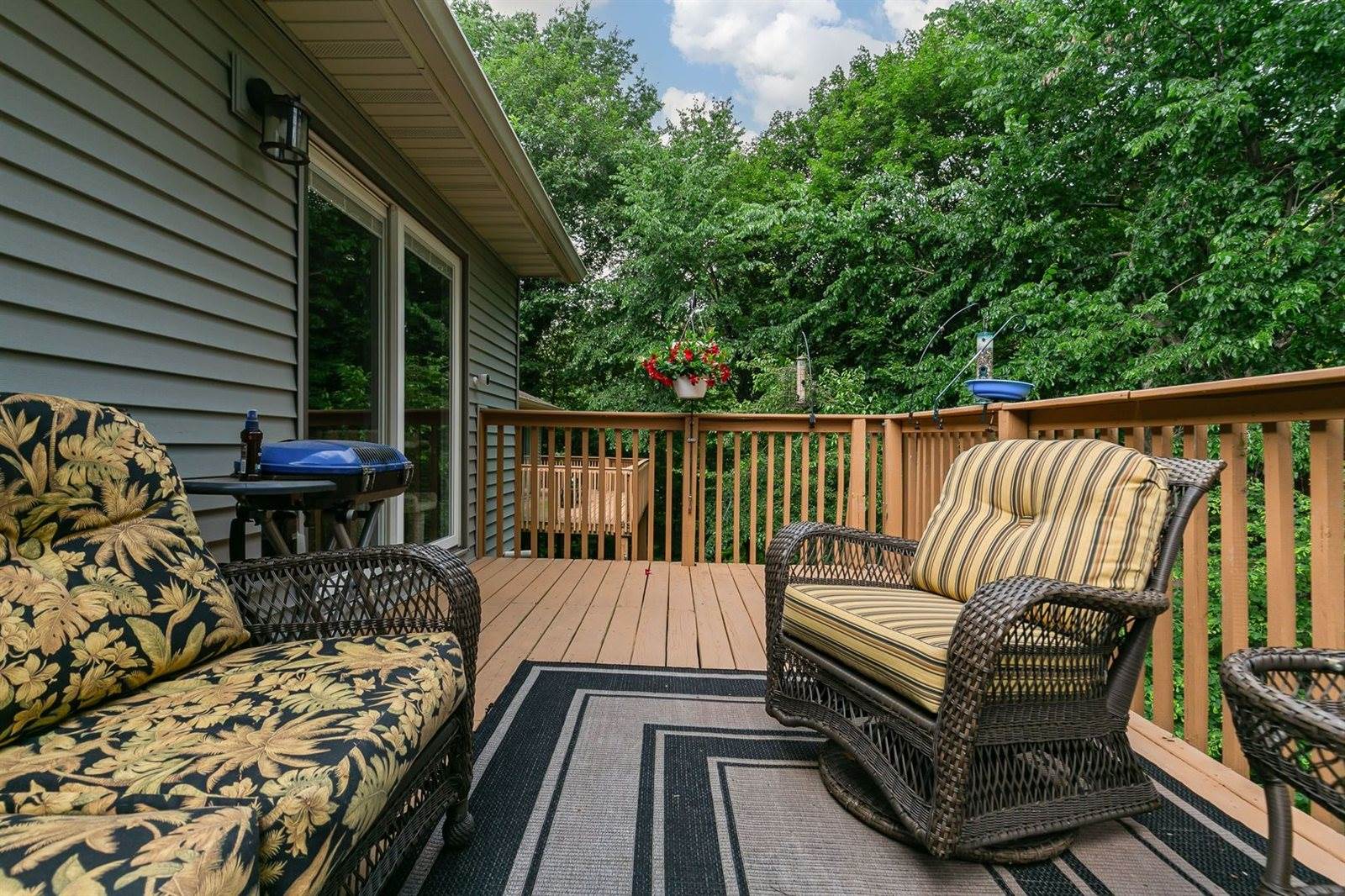 917 23rd Avenue, East Moline, IL 61244