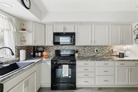 917 23rd Avenue, East Moline, IL 61244