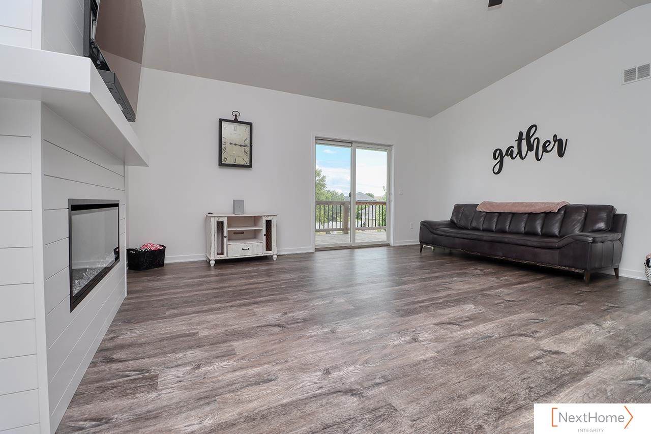 5924 Loxton Street, Lincoln, NE 68526