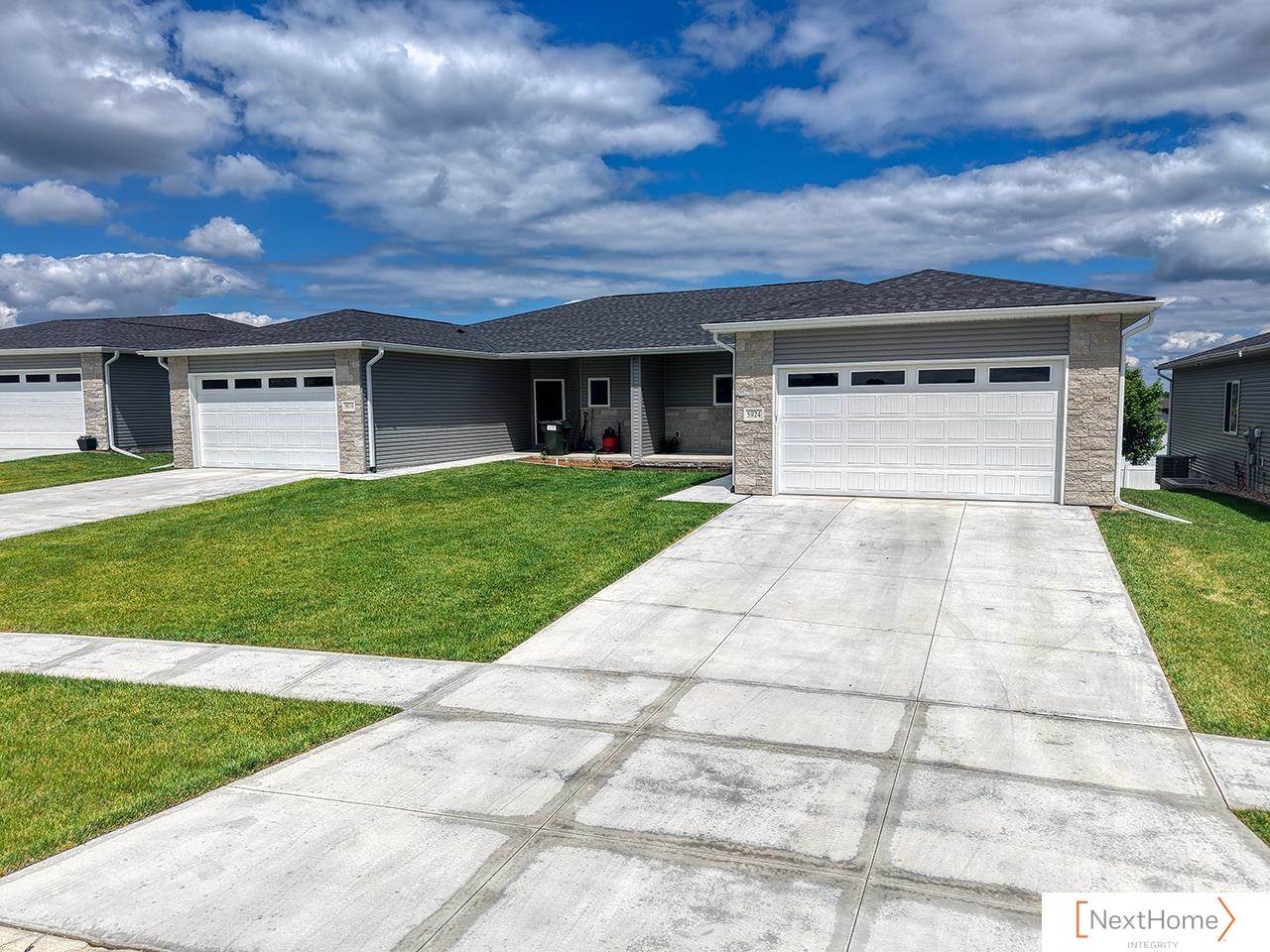 5924 Loxton Street, Lincoln, NE 68526