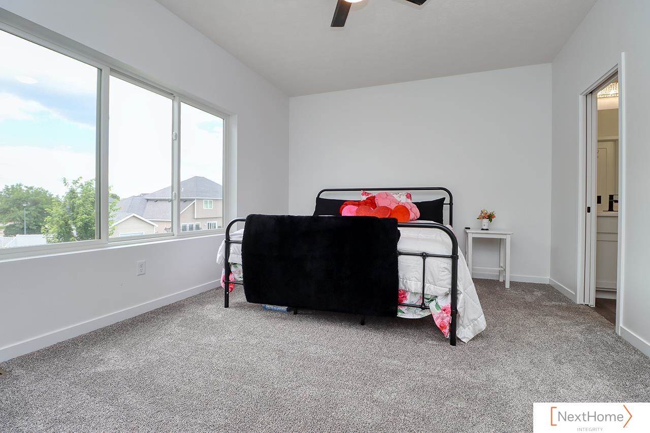 5924 Loxton Street, Lincoln, NE 68526