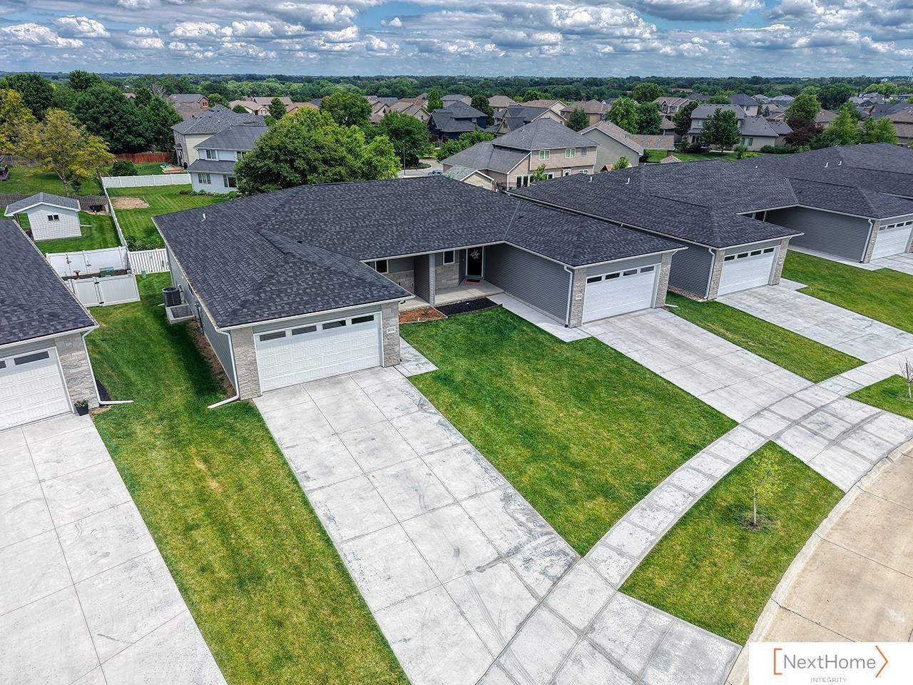 5924 Loxton Street, Lincoln, NE 68526
