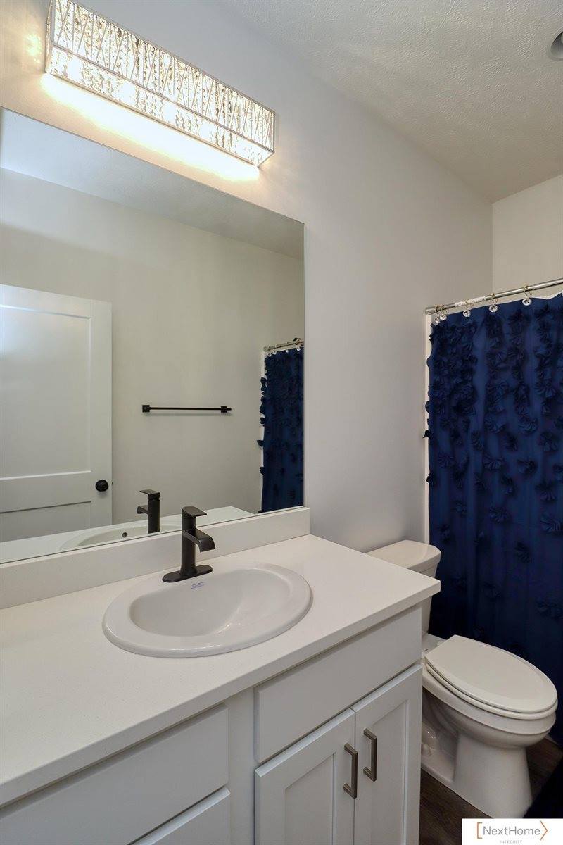 5924 Loxton Street, Lincoln, NE 68526