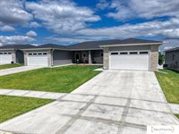 5924 Loxton Street, Lincoln, NE 68526