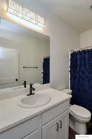 5924 Loxton Street, Lincoln, NE 68526