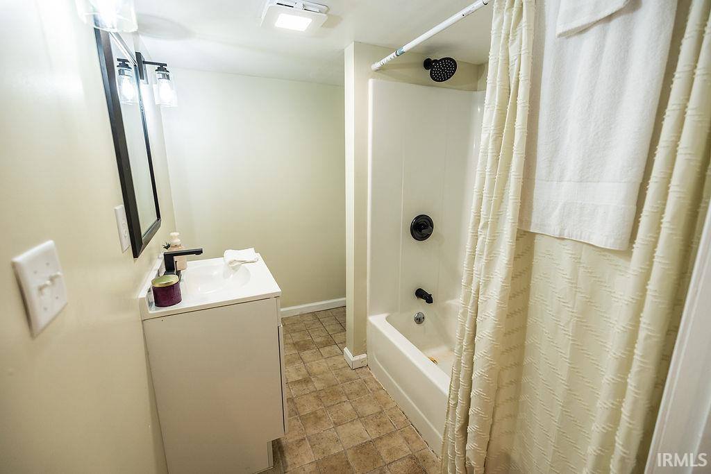 805 Elliott Avenue, New Castle, IN 47362