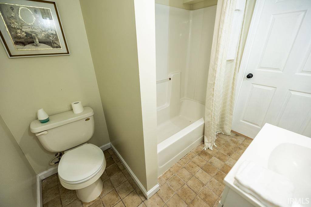 805 Elliott Avenue, New Castle, IN 47362
