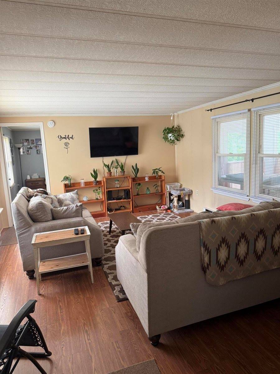 6 G Street, Bangor, ME 04401