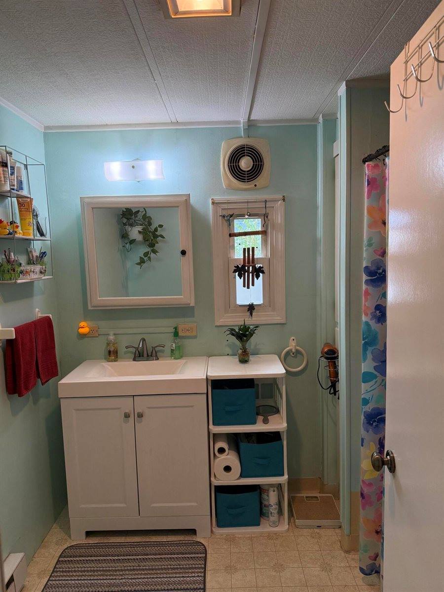 6 G Street, Bangor, ME 04401