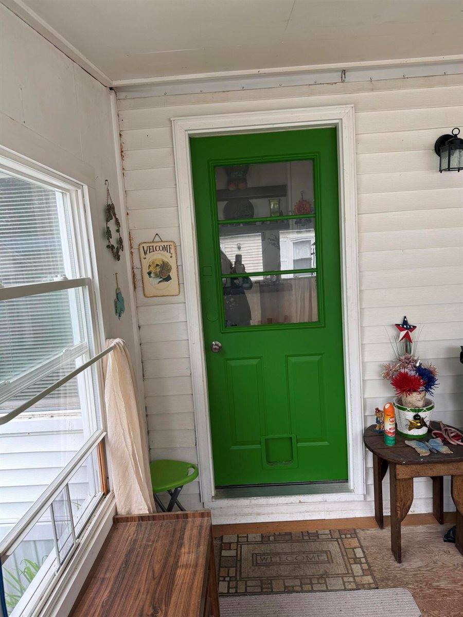 6 G Street, Bangor, ME 04401