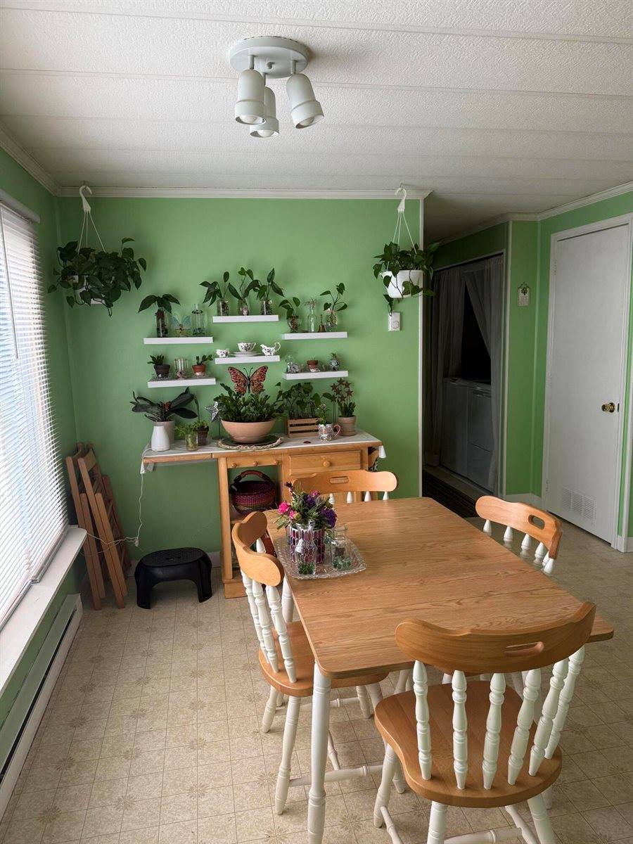 6 G Street, Bangor, ME 04401