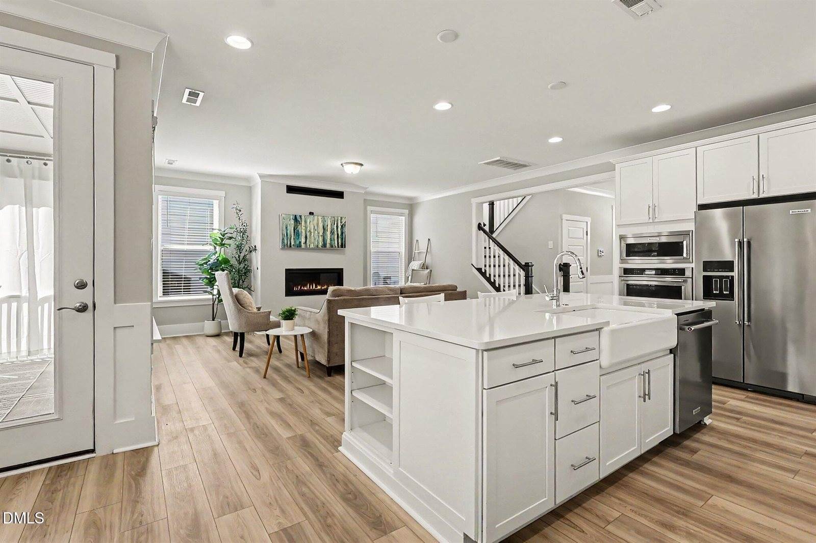 2719 Corydalis Way, Apex, NC 27502