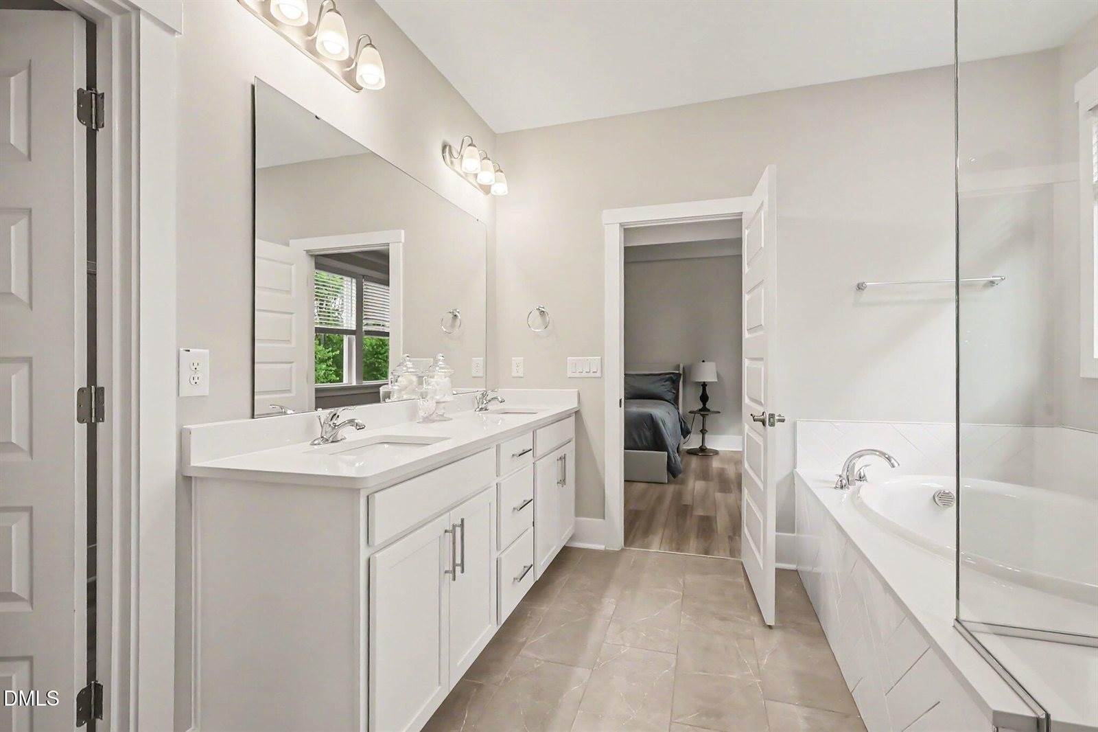 2719 Corydalis Way, Apex, NC 27502