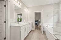 2719 Corydalis Way, Apex, NC 27502