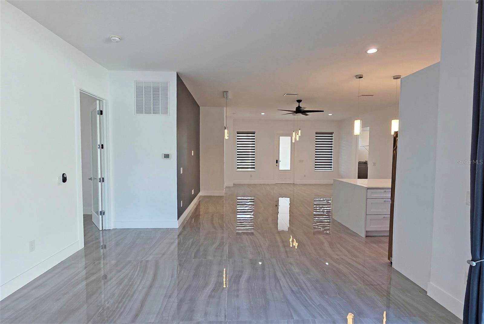 3017 Pine Street, Bradenton, FL 34208