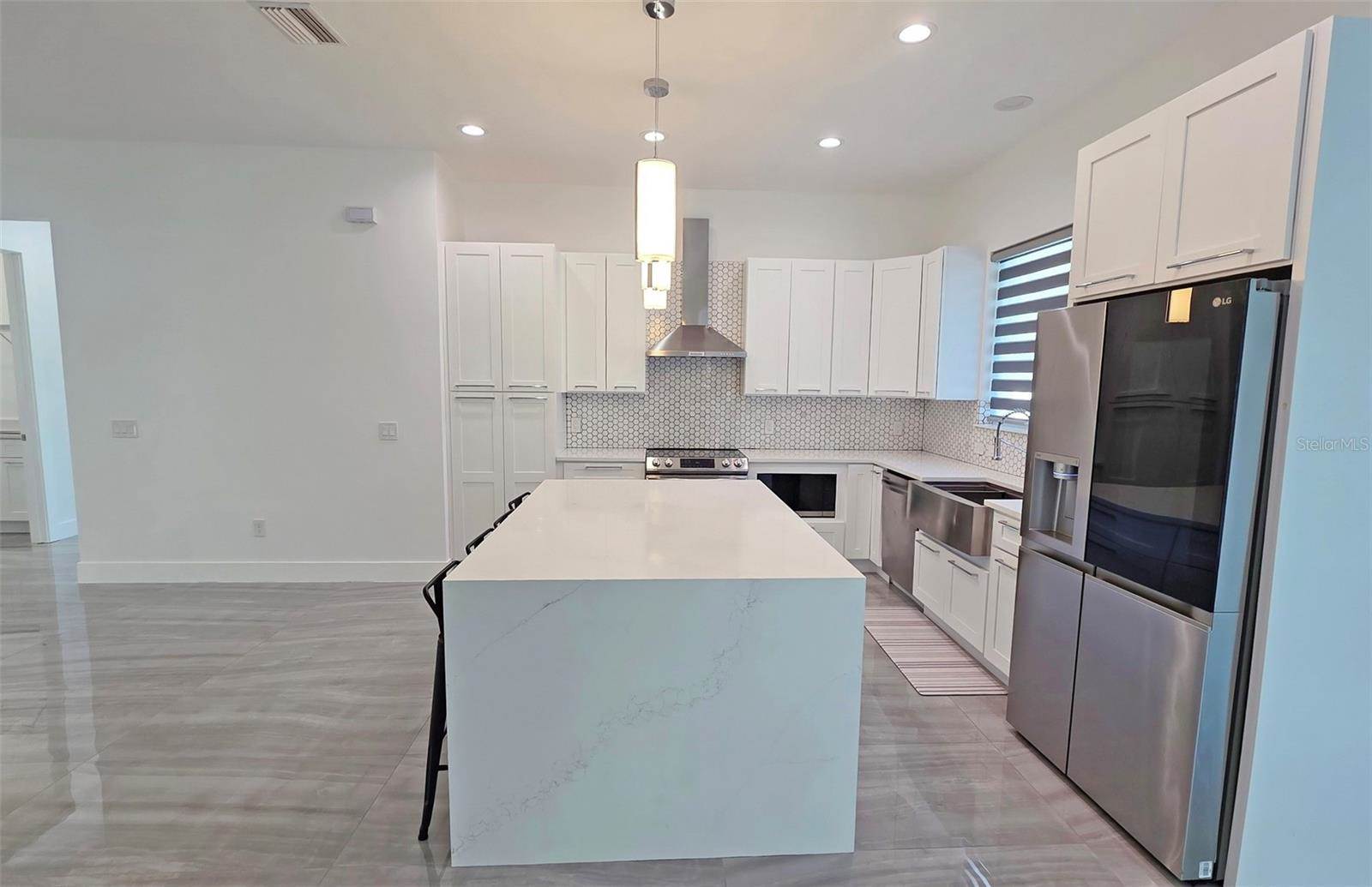 3017 Pine Street, Bradenton, FL 34208