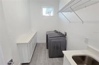 3017 Pine Street, Bradenton, FL 34208